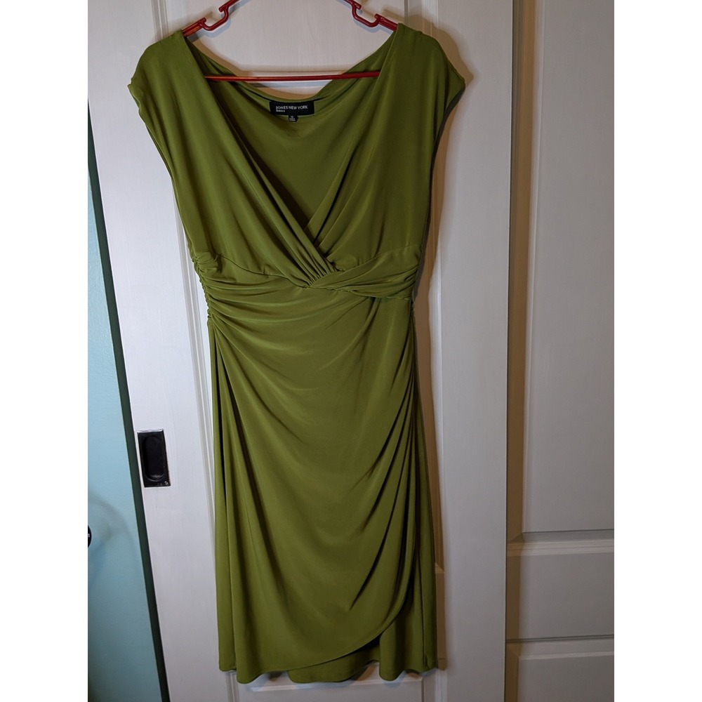 Jones New York Olive Green Ruched Surplice V-Neck Sheath Dress Size 10